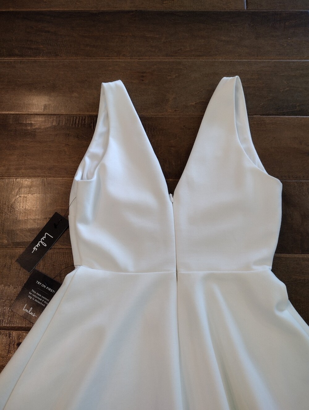 LULU'S Women's NWT white Take The Plunge deep v-neck skater dress - S - Picture 8 of 14